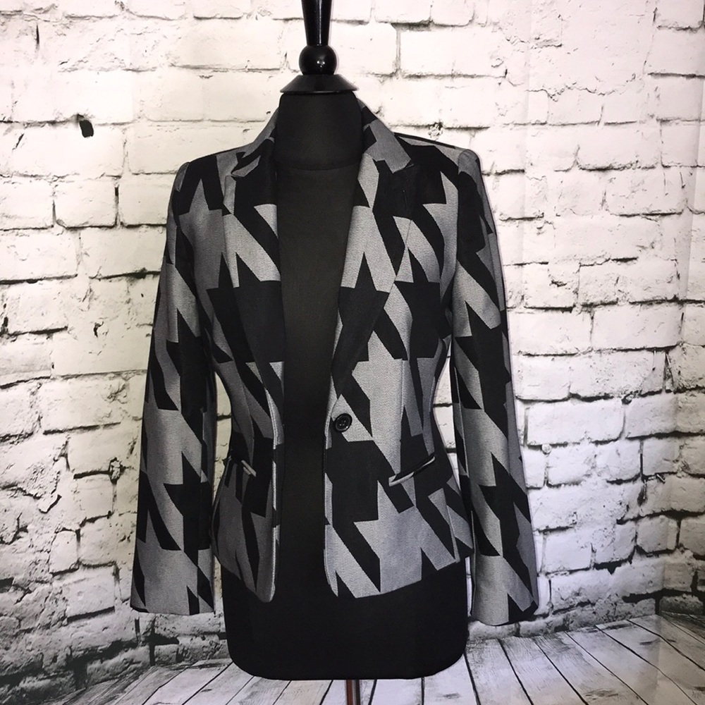 Hounds Tooth Blazer